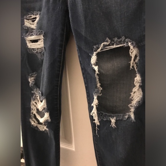 American Eagle Destroyed Skinny Jeans Size 8 Long - Picture 3 of 5